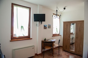 Luokittelematon kuva, 5 kautta 63, painike