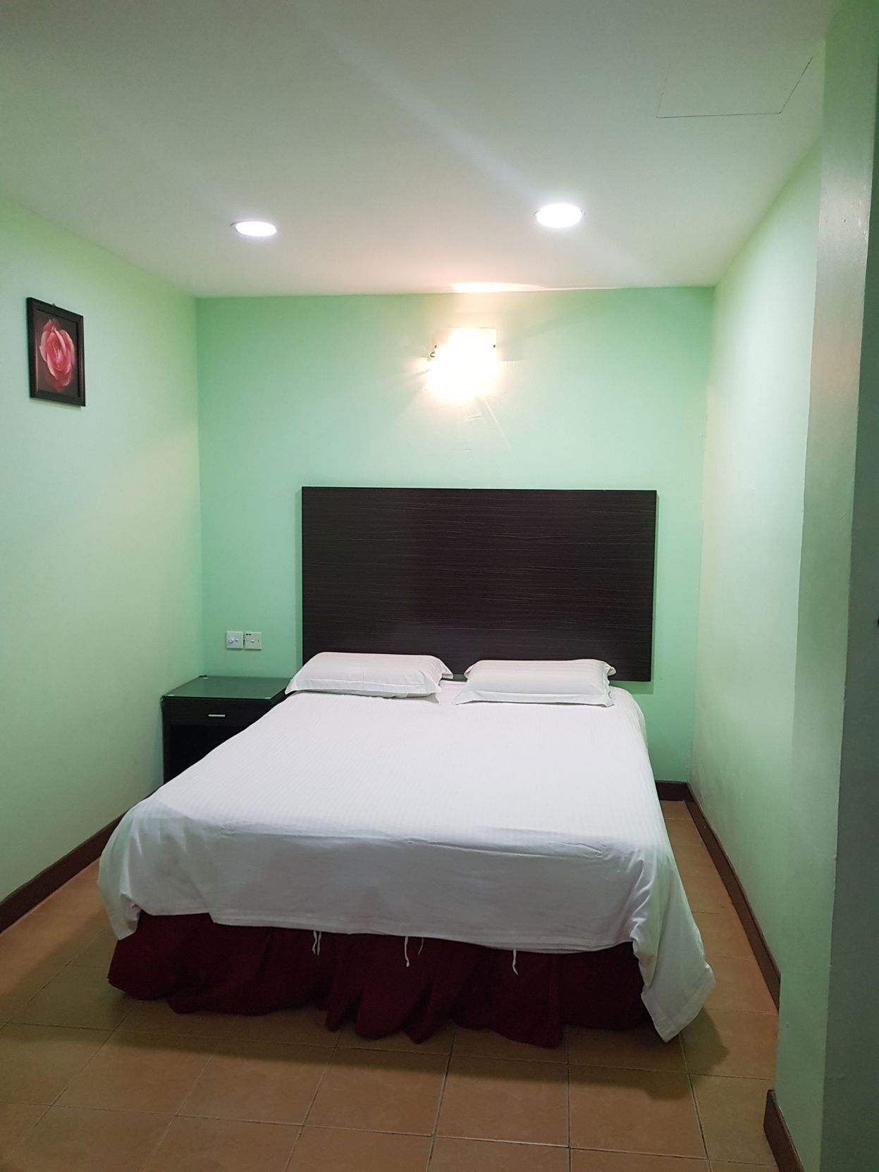 Desk, iron/ironing board, free WiFi, bed sheets