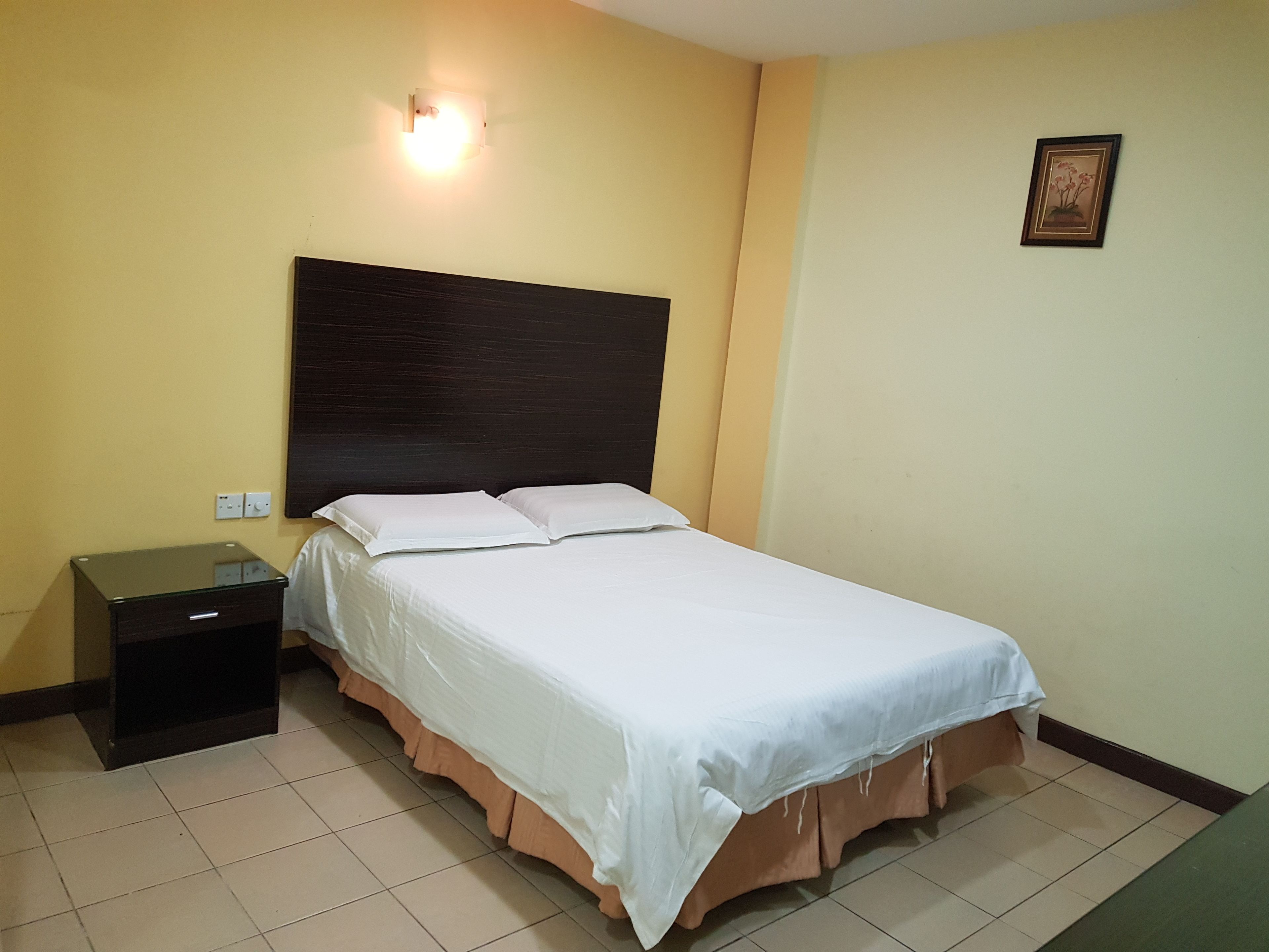 Standard Room, 1 Queen Bed