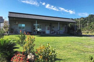 Konaklama yerinin ön cephesi