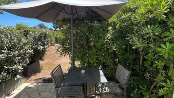 Chambre Double | Terrace/patio