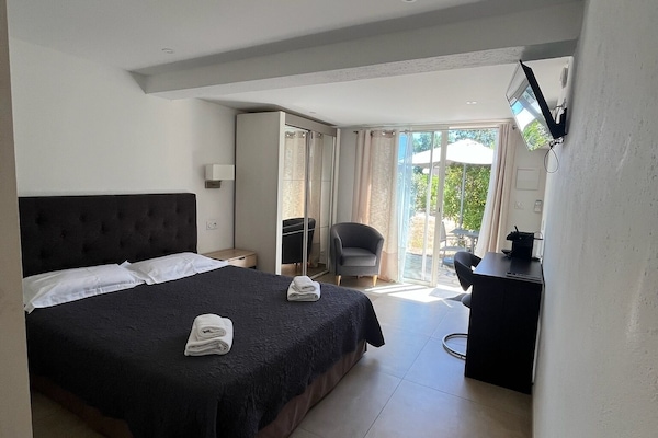 Quarto casal, 1 cama Queen | 2 quartos, cofres nos quartos, individualmente decorados