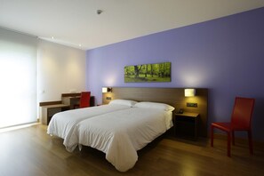 Double or Twin Room | Desk, blackout drapes, soundproofing, free cribs/infant beds - Aginaga Hotela (Usurbil)