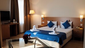 迷你吧、客房内保险箱、隔音、免费 WiFi