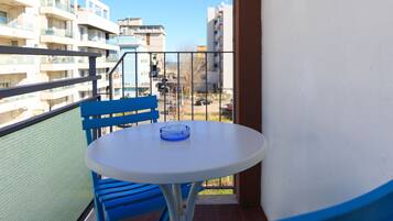 Standard-Doppelzimmer | Terrasse/Patio