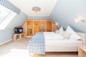 3 Schlafzimmer, Reisekinderbett, WLAN, Bettwäsche