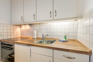 Fridge, oven, dishwasher