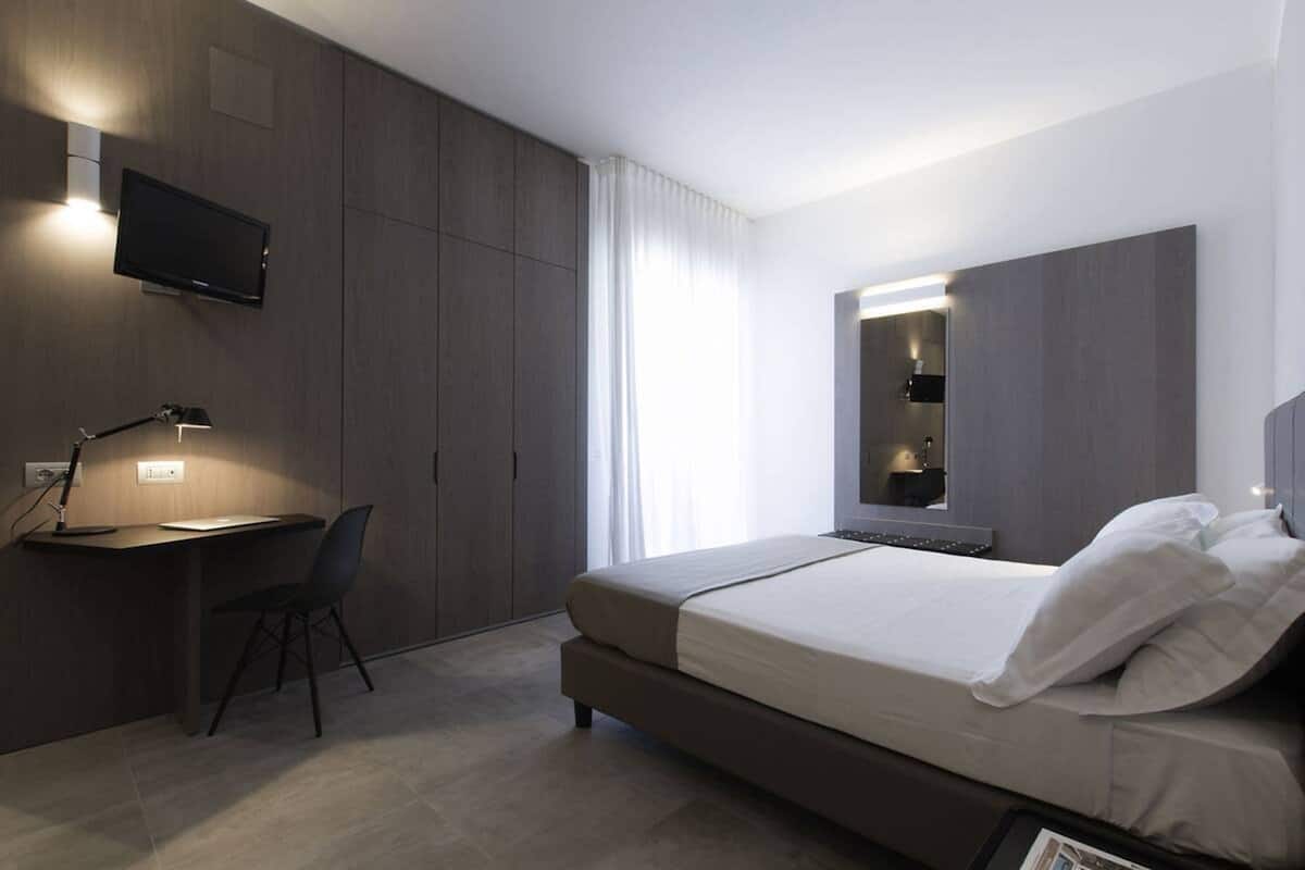 Minibar, coffre-fort, bureau, accĂšs au Wi-Fi (inclus)