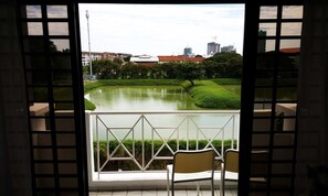 Apartamento, vistas al lago | Balcón
