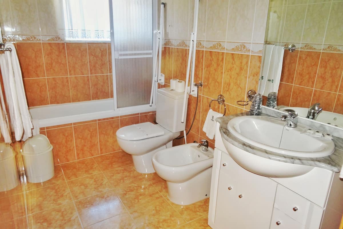 free toiletries, hair dryer, towels