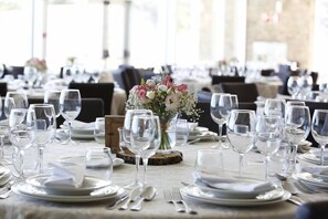 Serveert lunch en diner, Portugese gerechten