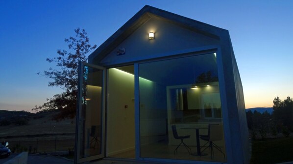 Bungalow, Kitchenette, Ground Floor | Terrace/patio