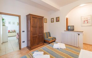 2 Schlafzimmer, Reisekinderbett, kostenloses WLAN