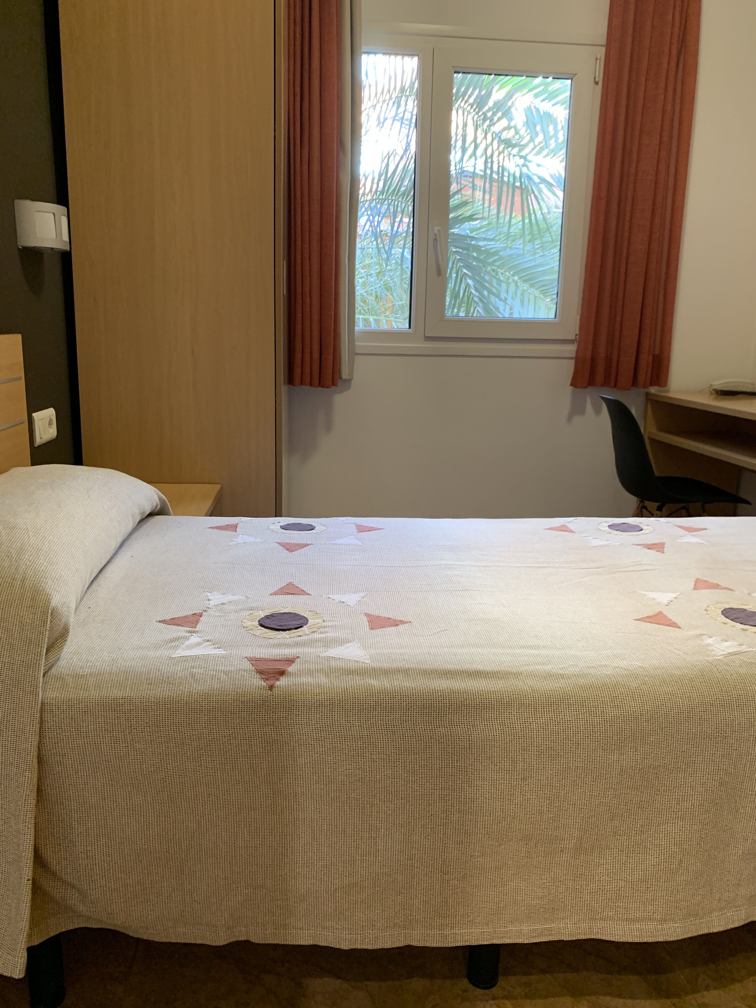 single room | in-room safe, desk, blackout curtains, cots/infant beds