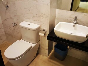 Apartment, Sea View | Bathroom - La Tulipe Sea View (Malacca City)
