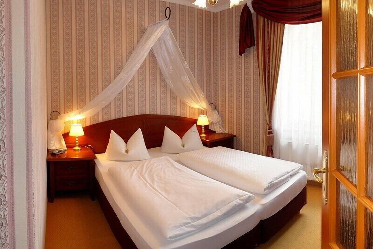 1 bedroom, premium bedding, cots/infant beds, free WiFi