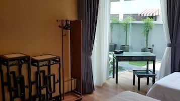 House, 5 Bedrooms | 5 bilik tidur, seterika/papan seterika, Wi-fi percuma, cadar katil