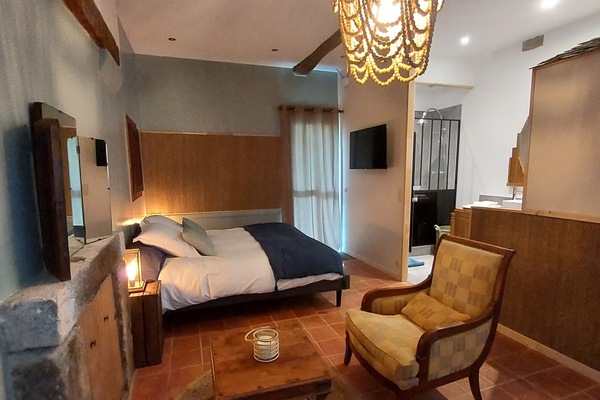 Superior Double Room, Garden View | Soundproofing, free cribs/infant beds, free WiFi, bed sheets