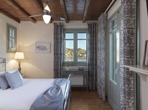 別墅, 4 間臥室, 可使用泳池, 海景 | 客房內保險箱、獨特裝潢、布置獨特、書桌