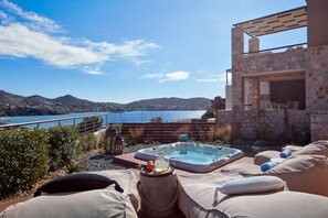 Villa, 3 chambres, bain à remous, vue mer | Terrasse/Patio