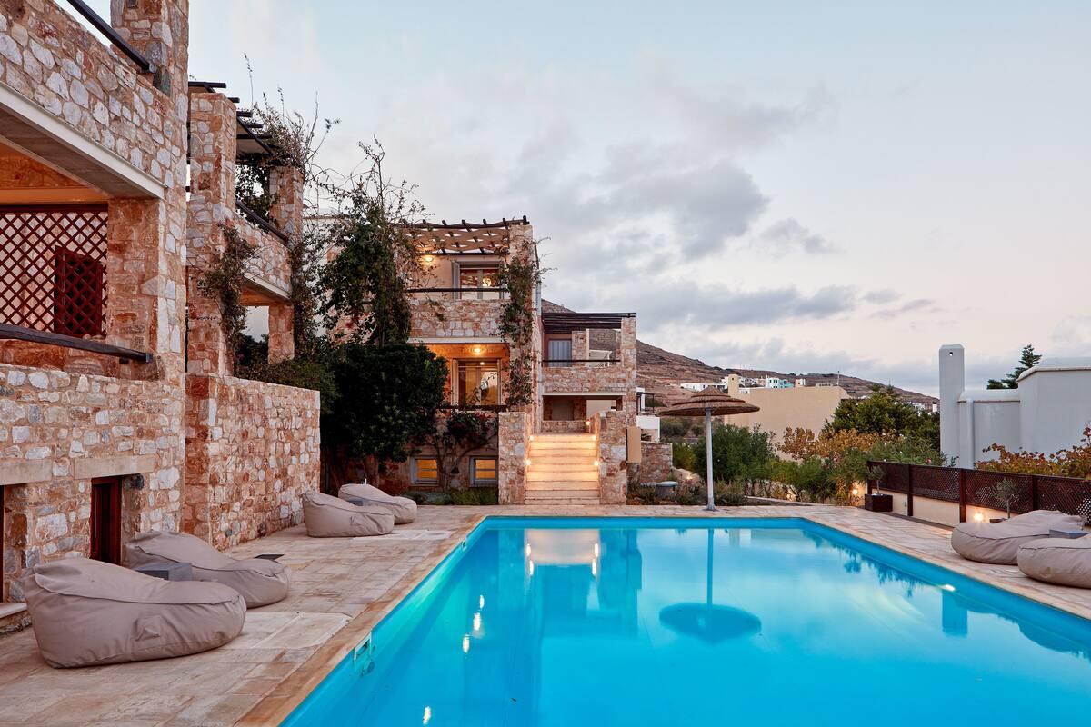 Villa, 3 Bedrooms, Pool Access, Sea View