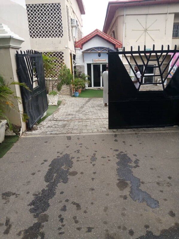 Front of property - Maitama Guest House (Abuja)