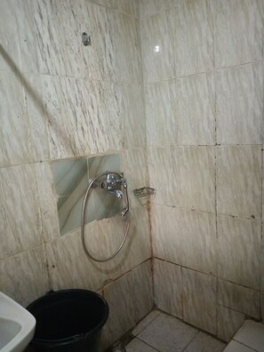 Bathroom - Maitama Guest House (Abuja)