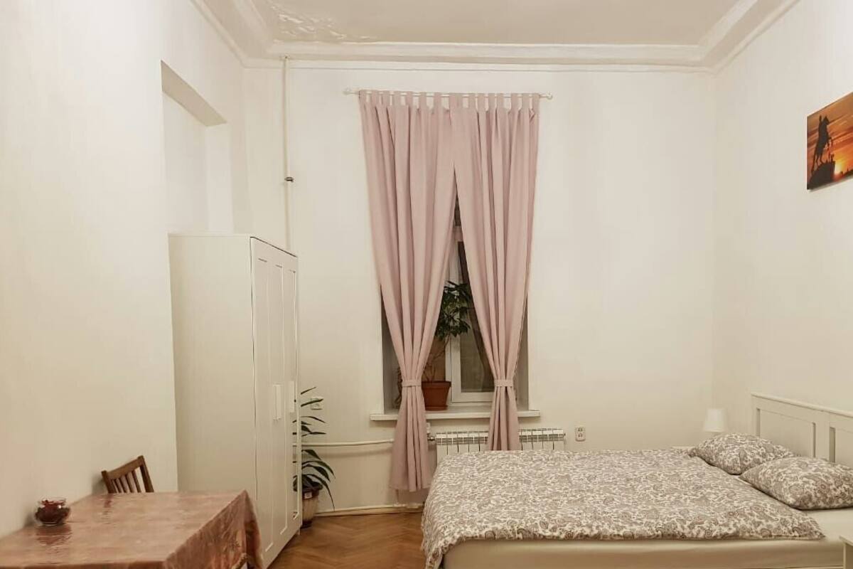 Quarto duplo, banheiro compartilhado | Escrivaninha, quartos à prova de som, Wi-Fi de cortesia