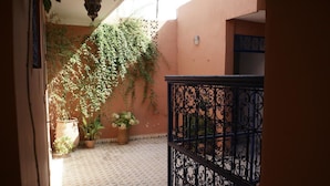الفناء