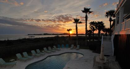 OCEANFRONT | Auringonpalkki | POOL | ELEVAATTORI | SUURI SUURILLE PERHEILLE