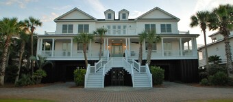 OCEANFRONT | SUN BEAM | PISCINE | ASCENSEUR | GRAND POUR LES GRANDES FAMILLES