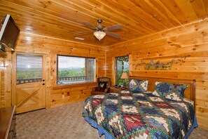 4 bedrooms, iron/ironing board, free WiFi, bed sheets - AWESOME VIEW! GREAT LOCATION!,  Great Game Room    50% Off Zipline (Sevierville)
