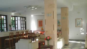 Bar (en la propiedad)