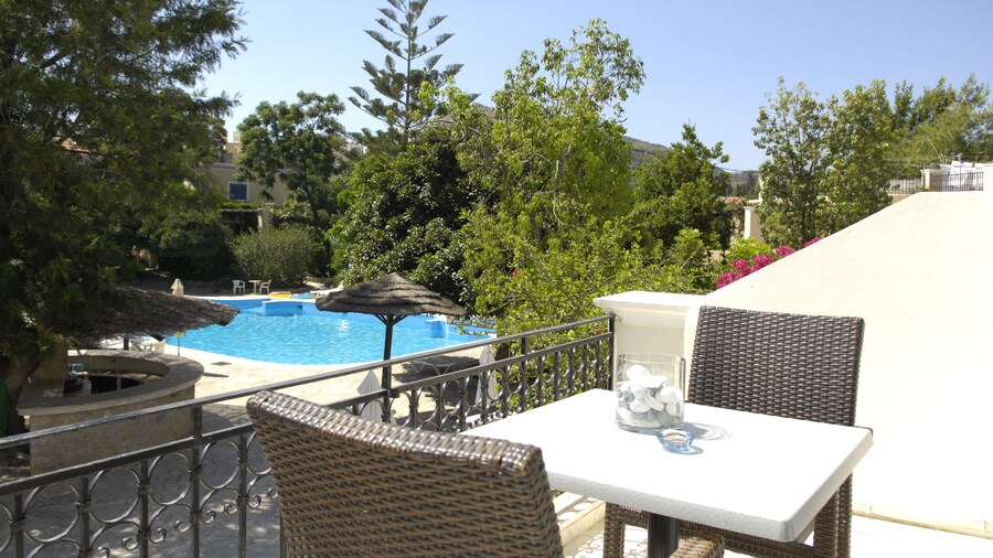 Kalydna Island Hotel