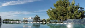 Outdoor pool - Residence gli stingi (Vieste)