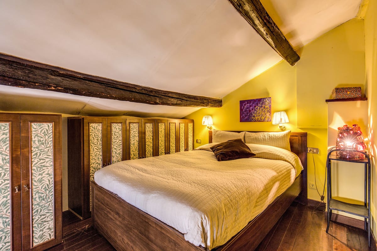 Apartment (Via di Monte Giordano 62) | 1 Schlafzimmer, hochwertige Bettwaren, Bügeleisen/Bügelbrett