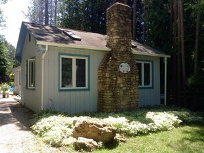 Another view of Lille Cottage - fully stocked cottage for your vacation!