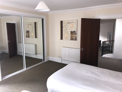 Smithyends Apartment