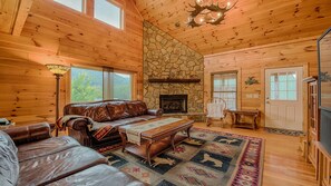 Smart TV, fireplace, DVD player, ping pong