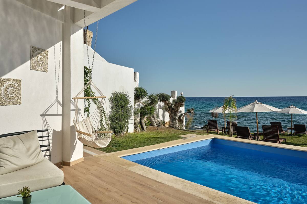 Seaside Honeymoon suite with Private Pool - Euphoria | Eksteriør