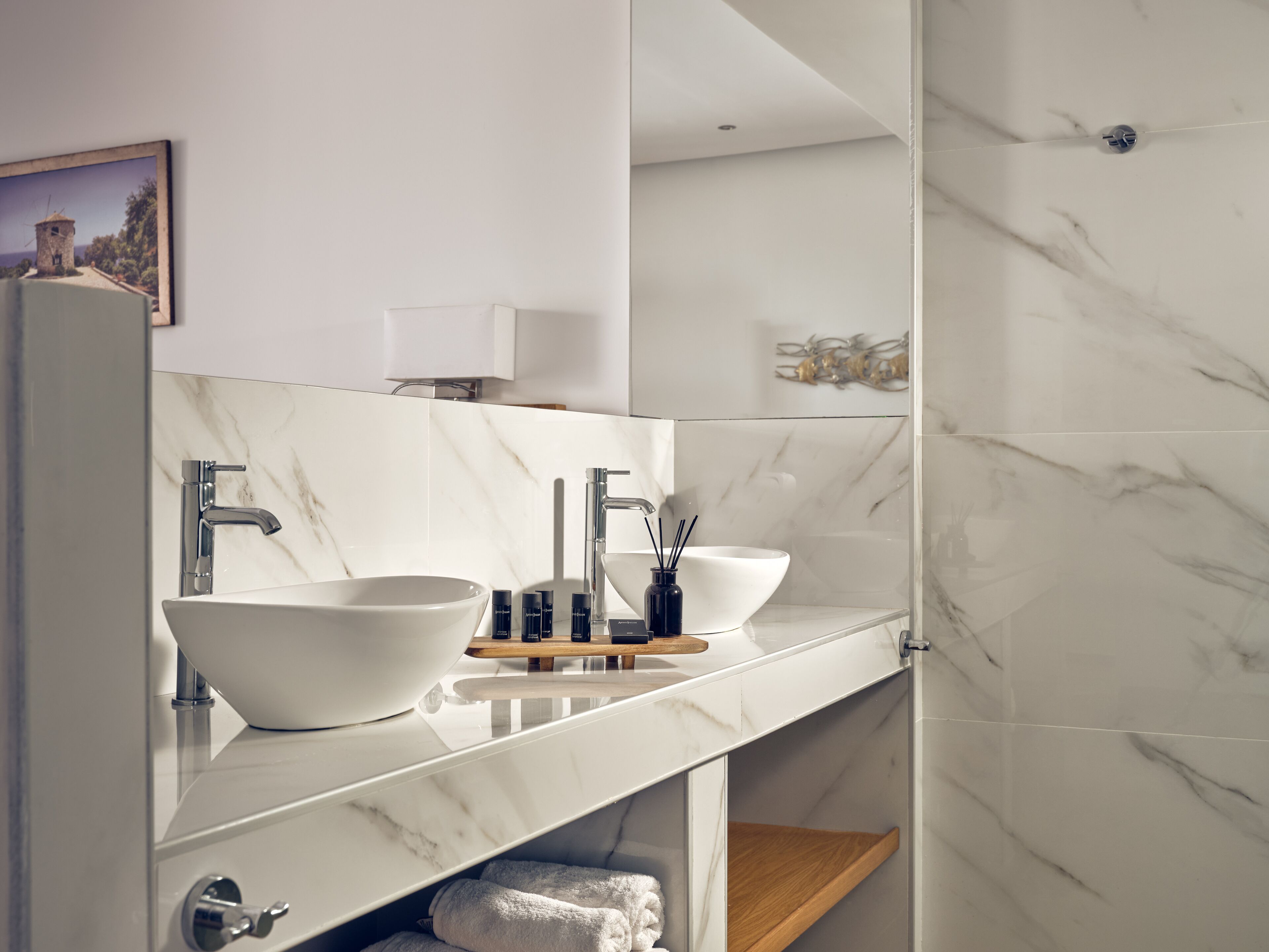 1 bedroom, egyptian cotton sheets, premium bedding, down duvets