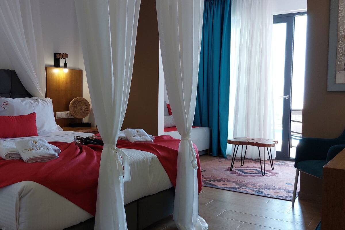 Seaside Honeymoon suite with Private Pool - Harmony | Sengetøy i egyptisk bomull, sengetøy av topp kvalitet og dundyner