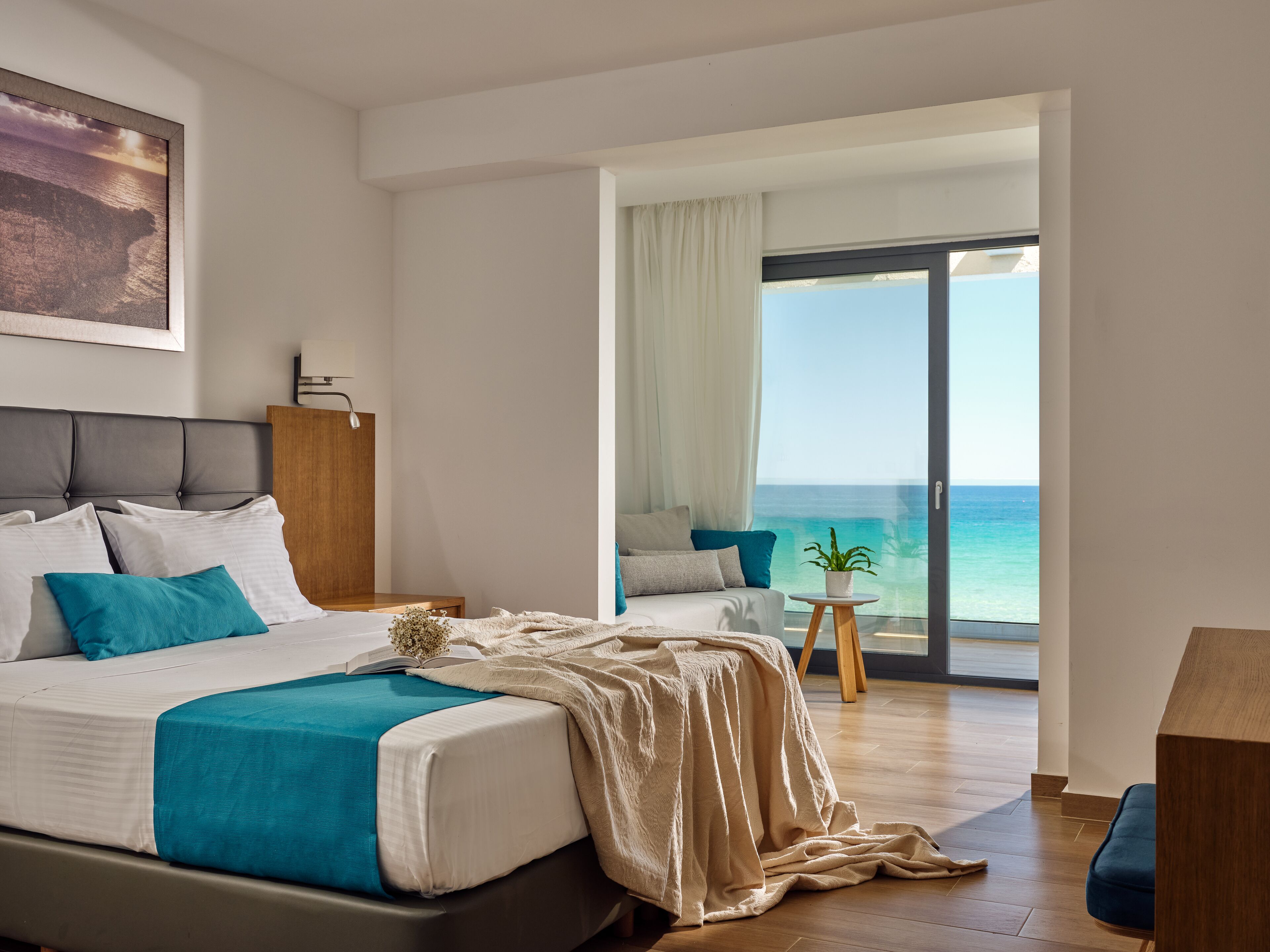 Photo - Cavo Orient Beach Hotel & Suites