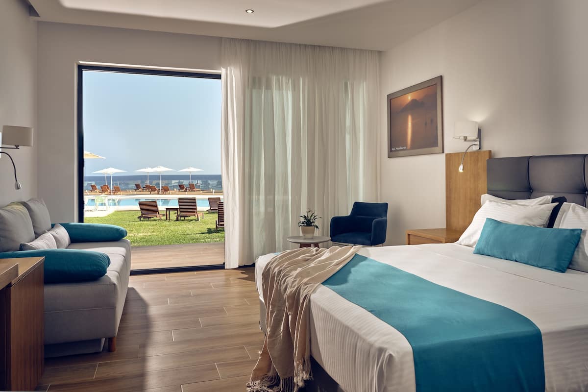 Junior Suite, Sea View | 1 bedroom, Egyptian cotton sheets, premium bedding, down comforters