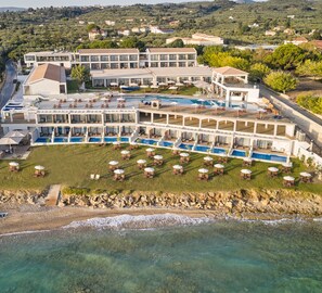 Front of property - Cavo Orient Beach Hotel (Zakynthos)
