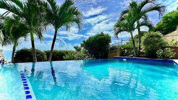 Outdoor pool, an infinity pool