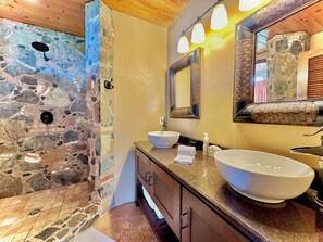 Shower, hair dryer, towels, soap - Big Views and Waves Breaking on Reefs From this Stunning Private Pool Villa (St John)