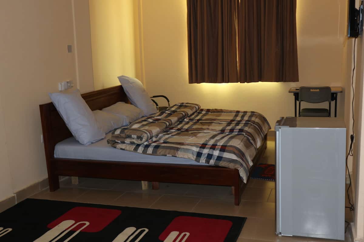 1 bedroom, minibar, in-room safe, desk