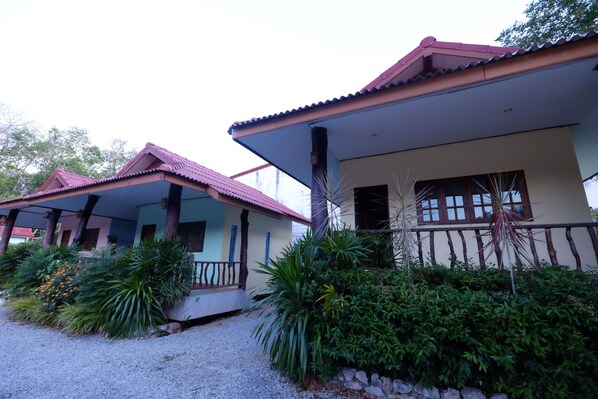 Property grounds - Pum and Plam Homestay Resort (Trang)