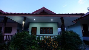 Property grounds - Pum and Plam Homestay Resort (Trang)